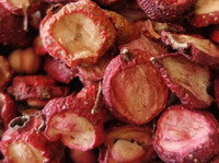 dried fruit slices of Hawthorn Fruit are piled together