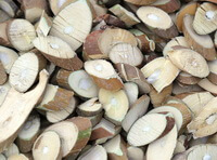 dried herb slices of Mulberry Twig in a pile